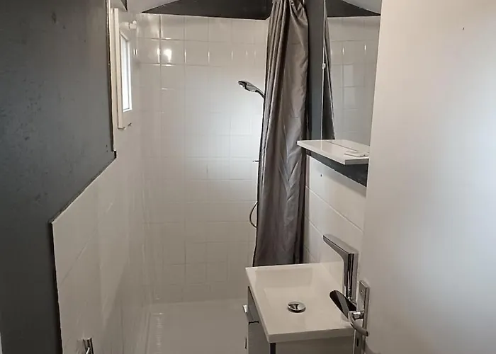 Casa vacanze Charmante Maison De Village T3 Rénovée Et Son Jardin